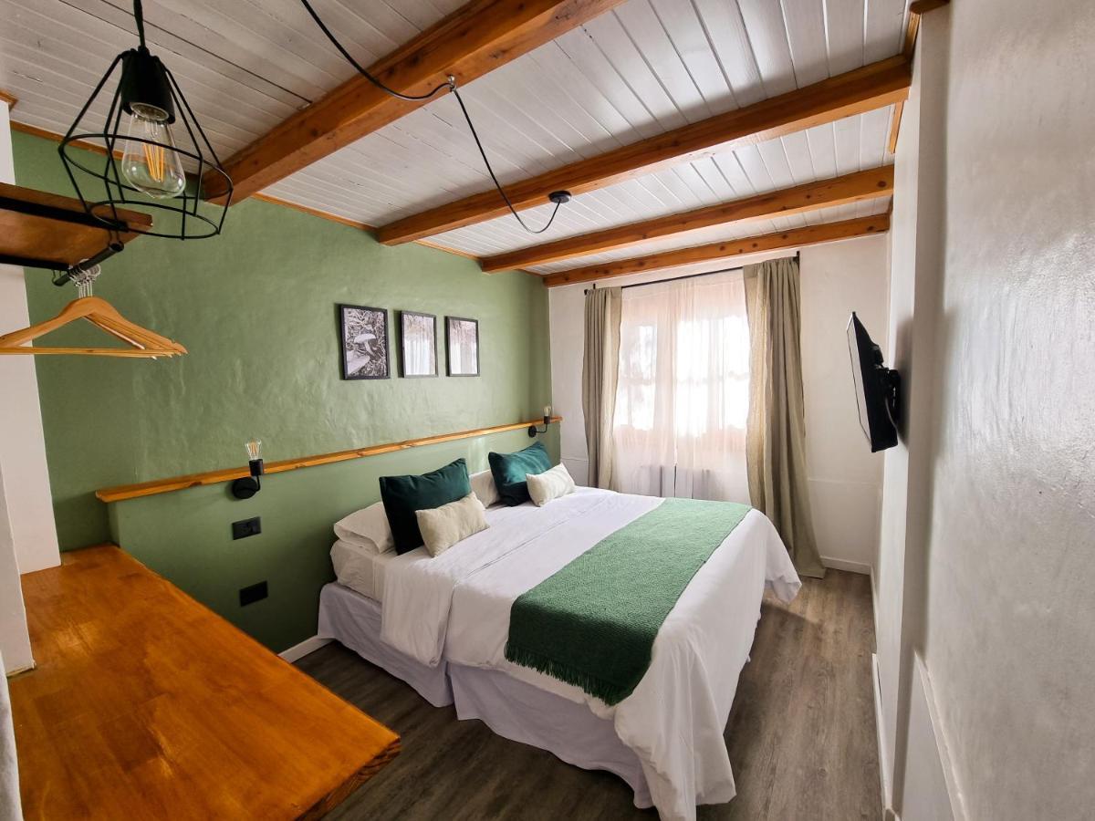 Hosteria Las Lucarnas San Martín de los Andes Eksteriør bilde